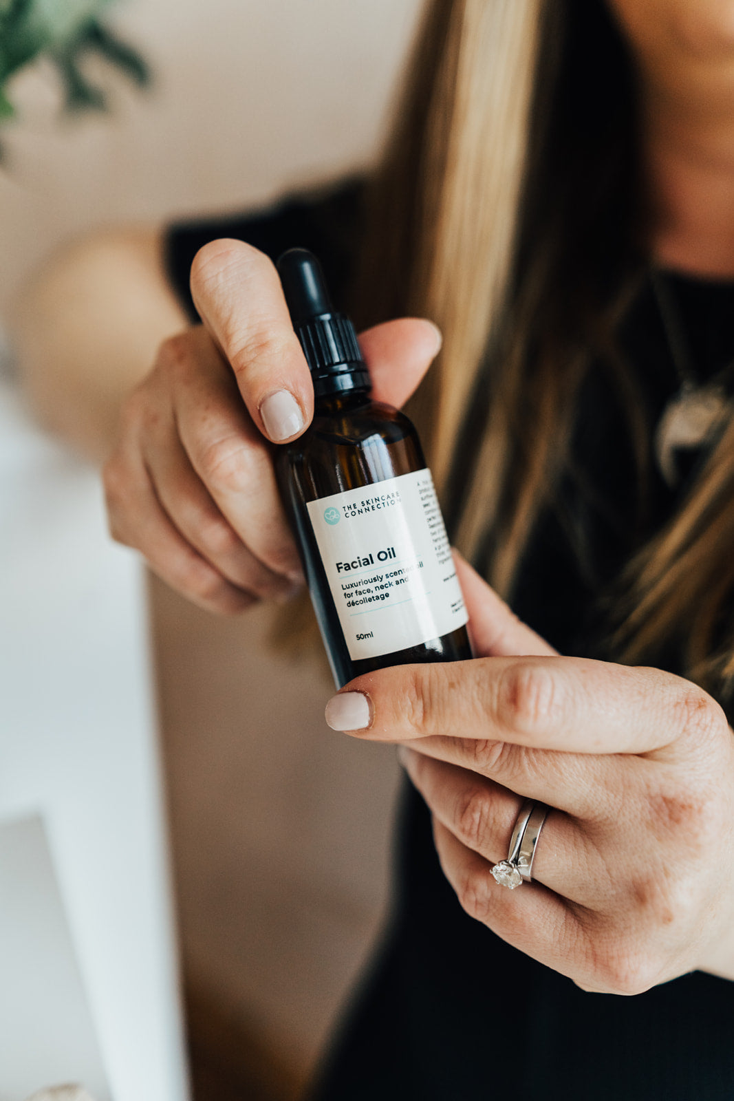 The Facial Oil